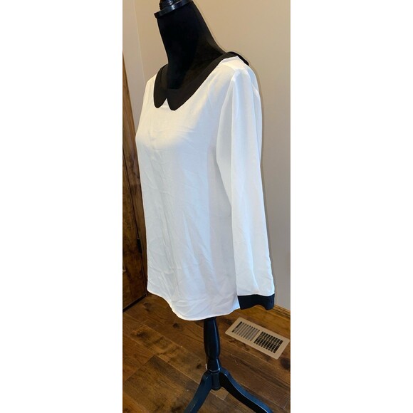 The Limited Blouse Sz Medium Long Sleeve Contrasting Black Peter Pan Collar Top - Picture 3 of 11